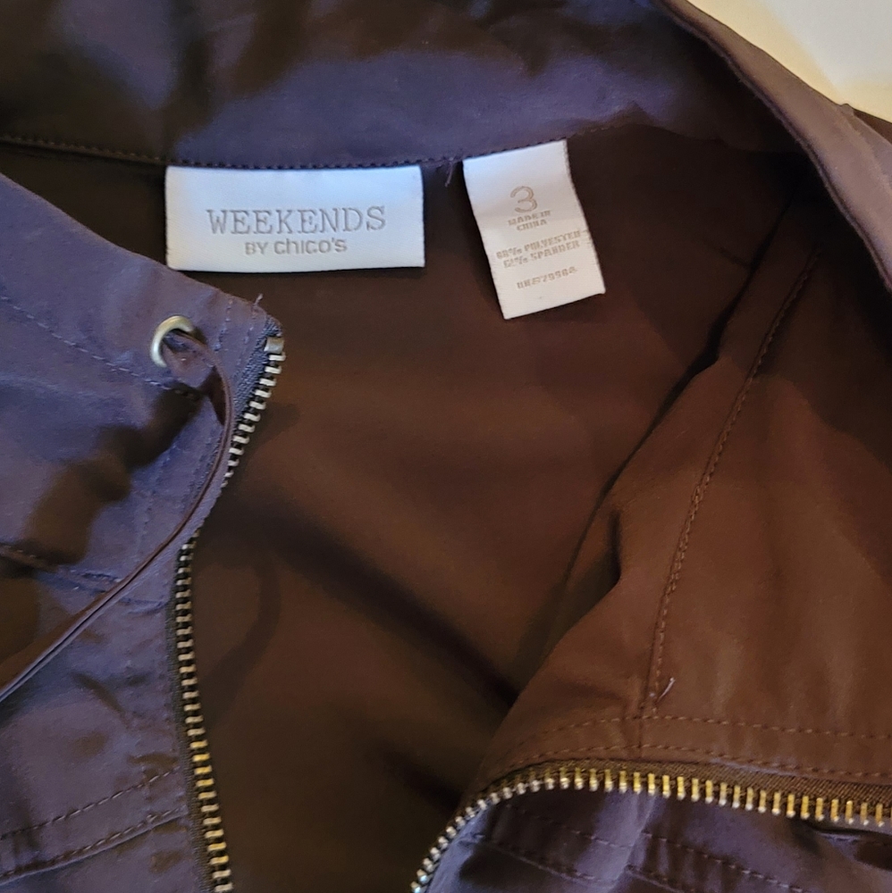 Weekends Chicos Vest - Picture 3 of 4